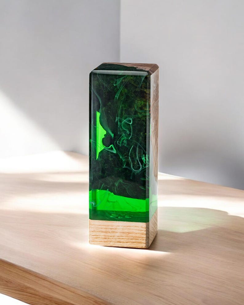 DEEP Green OCEAN Resin Epoxy Lamp