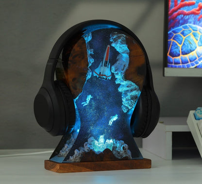 Astronaut Galaxy Headphone Stand Resin Lamp