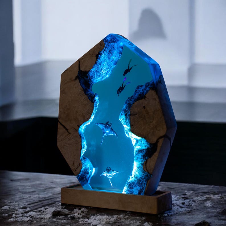 Mantra Ray Resin Epoxy Lamp, Night Light