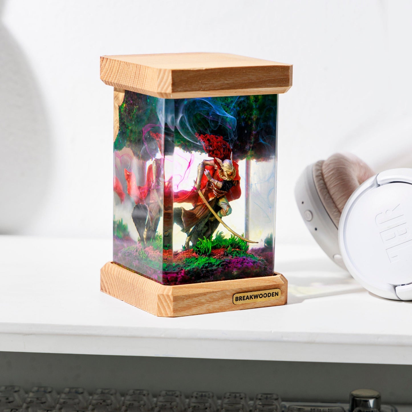 Powerful Boss Resin Lamp