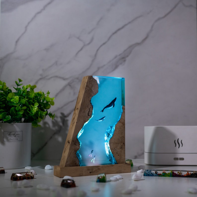 Whale Ocean Resin Epoxy Lamp