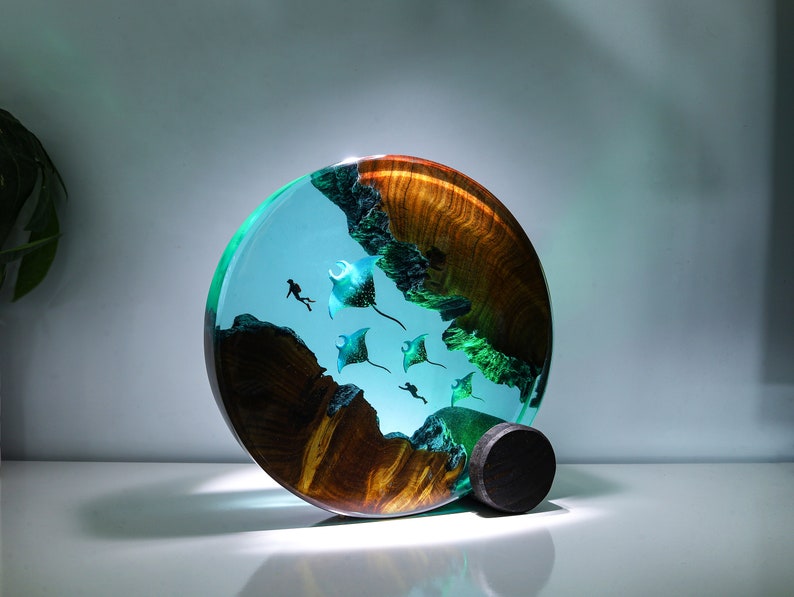 Mariana Trench adventure epoxy lamp