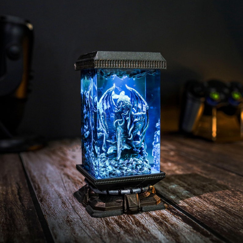 Cthulhu Resin Lamp