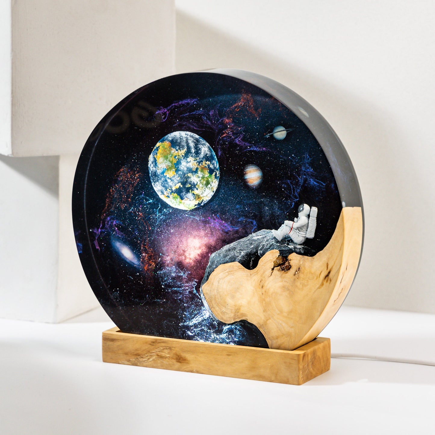 Interstellar Epoxy Lamp Ground