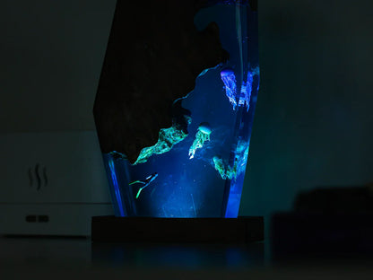 DEEP WHALE SEA LAMP – Polygon