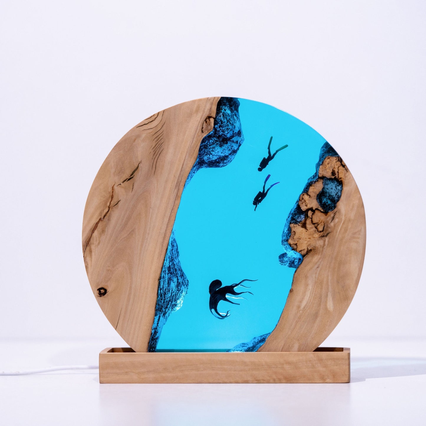 Scuba Diver Resin Lamp ground