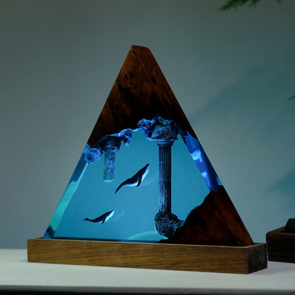 Whale Resin Epoxy Lamp