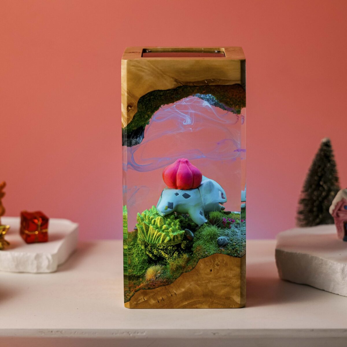 Bulbasaur Pokemon Resin Diorama Lamp