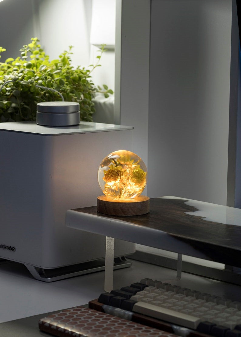 DANDELION / IMMORTAL – EPOXY LAMP